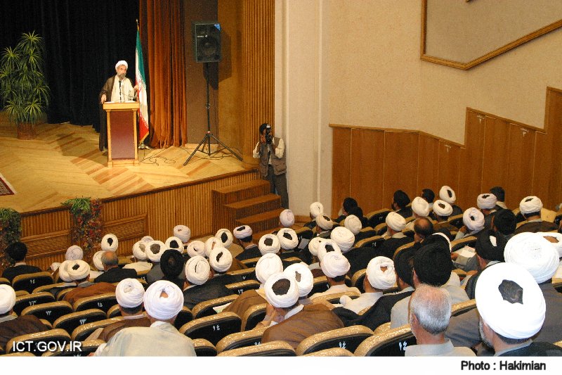 همایش سالیانه ائمه جماعات دستگاه های دولتی 7