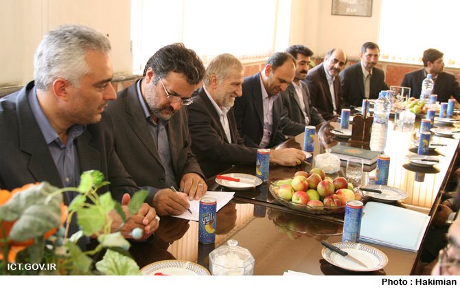 جلسه نشست دکتر سلیمانی با مدیران پست و مخابرات استان مازندران