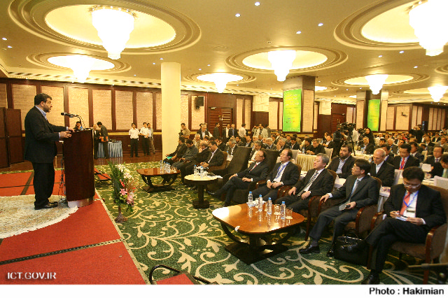 دکتر تقی پور در اجلاس همگرایی خدمات ارتباطی ایران و کره