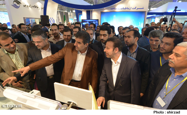 افتتاح چهاردهمین نمایشگاه صنایع مخابراتی