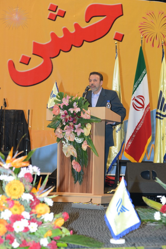 دکنر واعظی در جمع خانواده پست