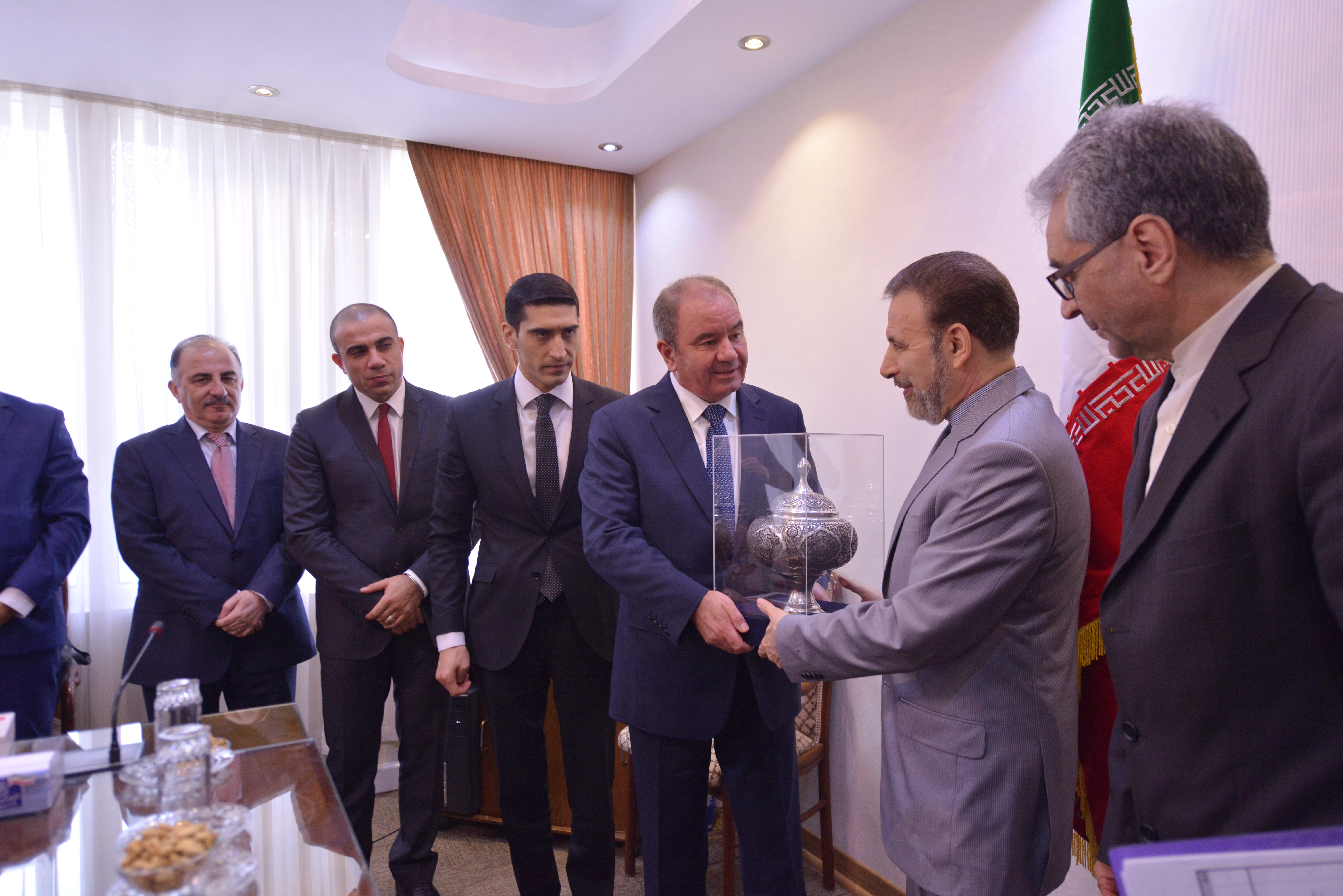 دیدار دکتر واعظی با همتای آذربایجانی خود