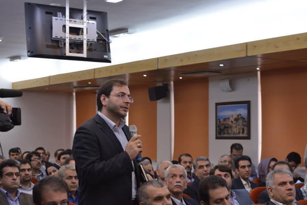 نشست مطبوعاتی
