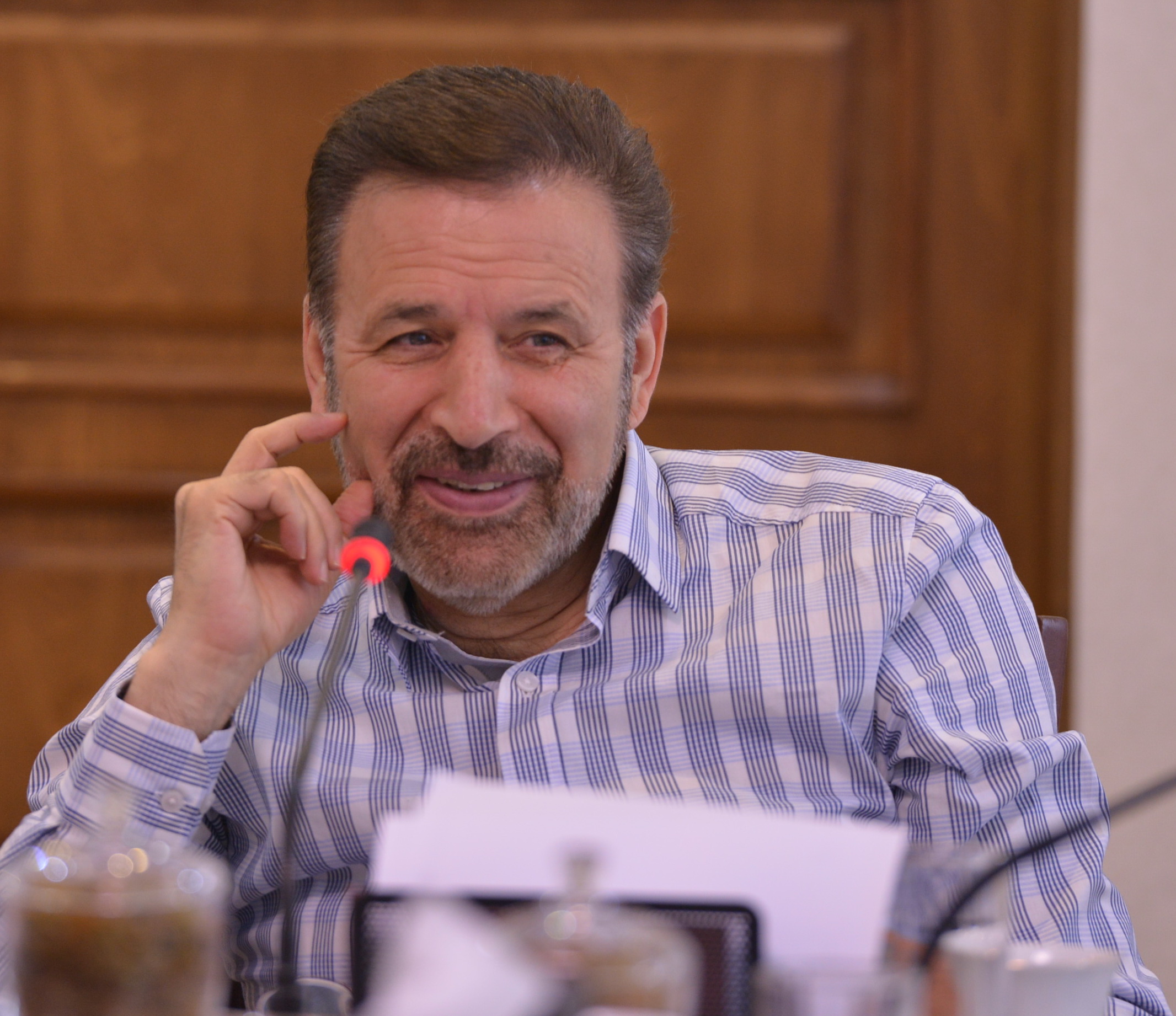 دکتر واعظی