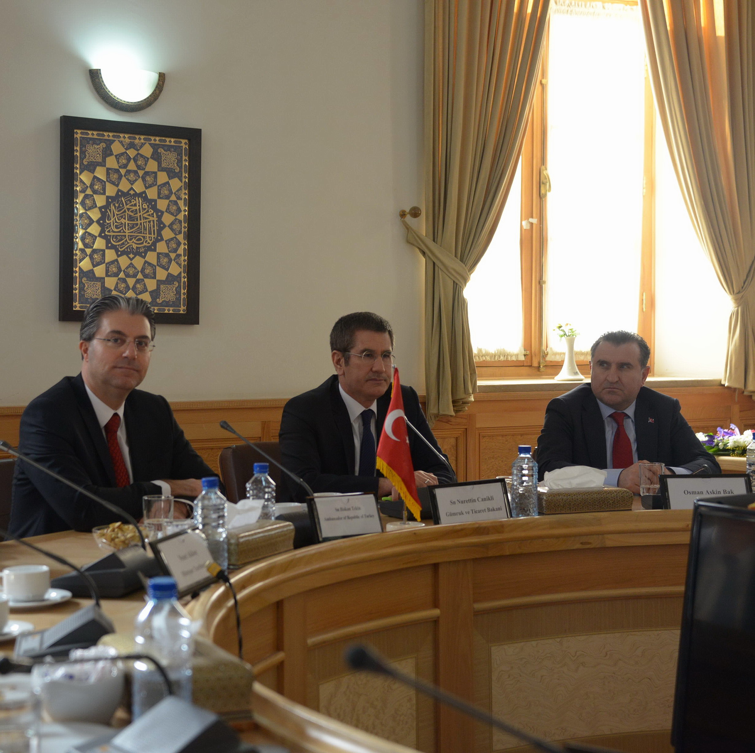 دیدار دکتر واعظی با نورالدین جانیکلی وزیر گمرک و تجارت ترکیه
