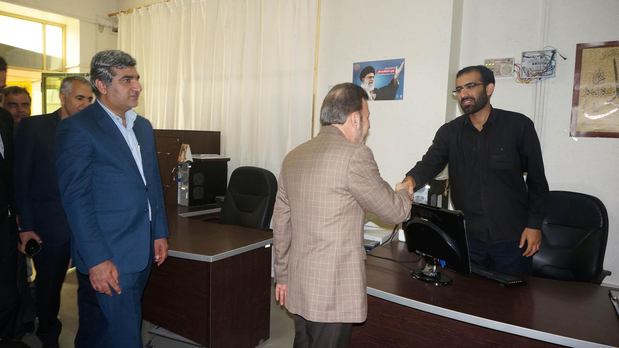 حضور وزیر ارتباطات در روز اول فروردین در بوشهر