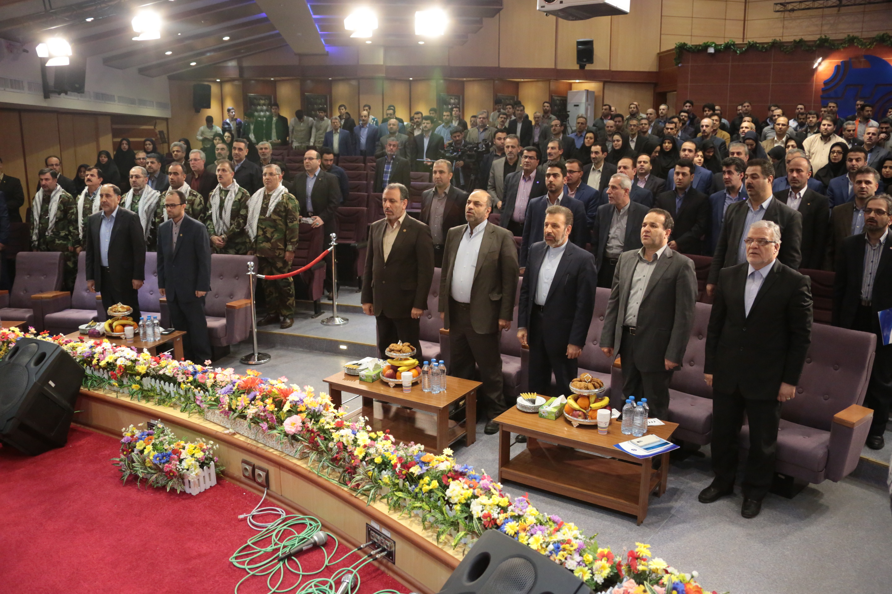 وزیر ارتباطات و فناوری اطلاعات به همراه کاروان تدبیر و امید در استان گیلان