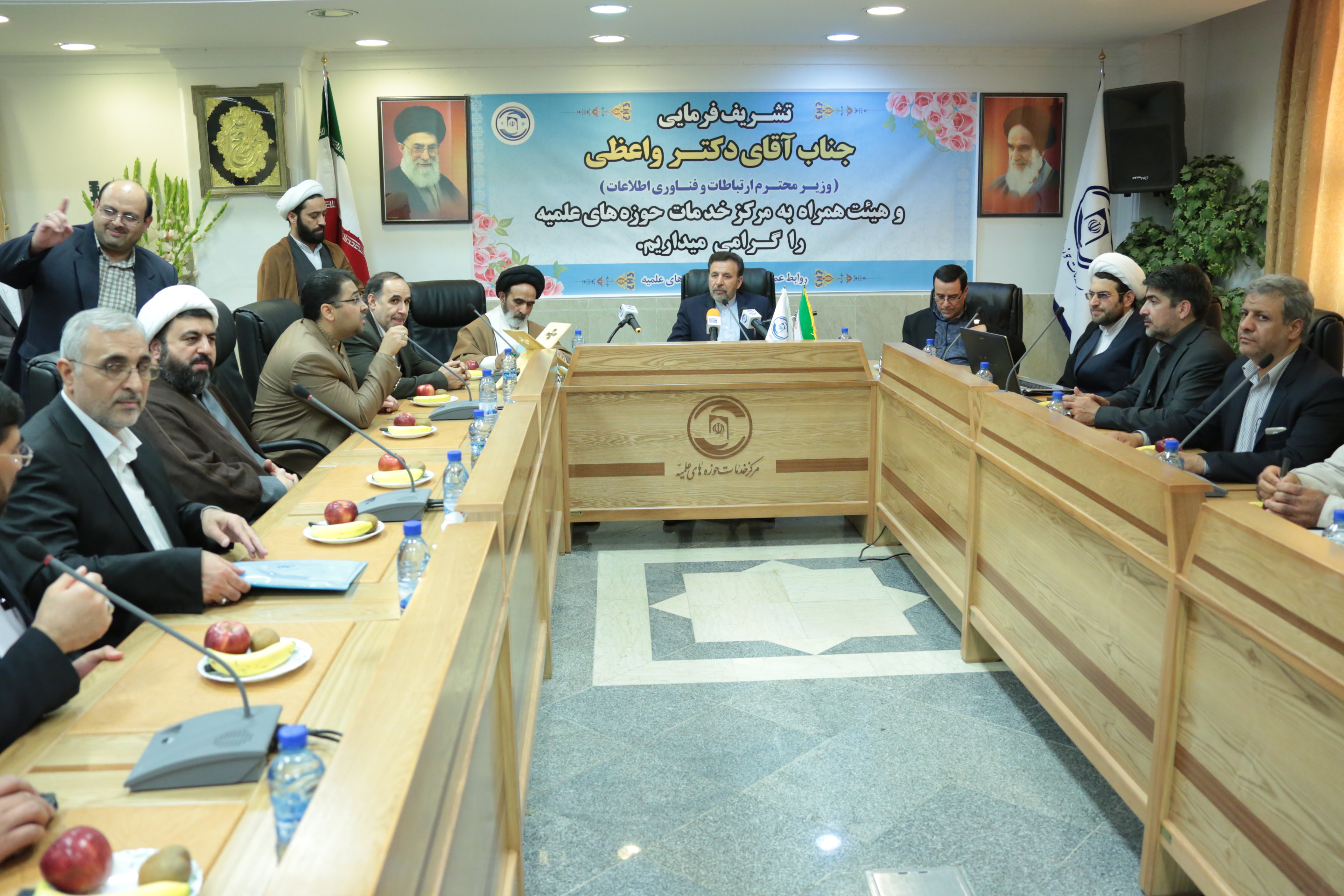 وزیر ارتباطات وفناوری اطلاعات در افتتاح شبکه  پهن بانداستان  قم