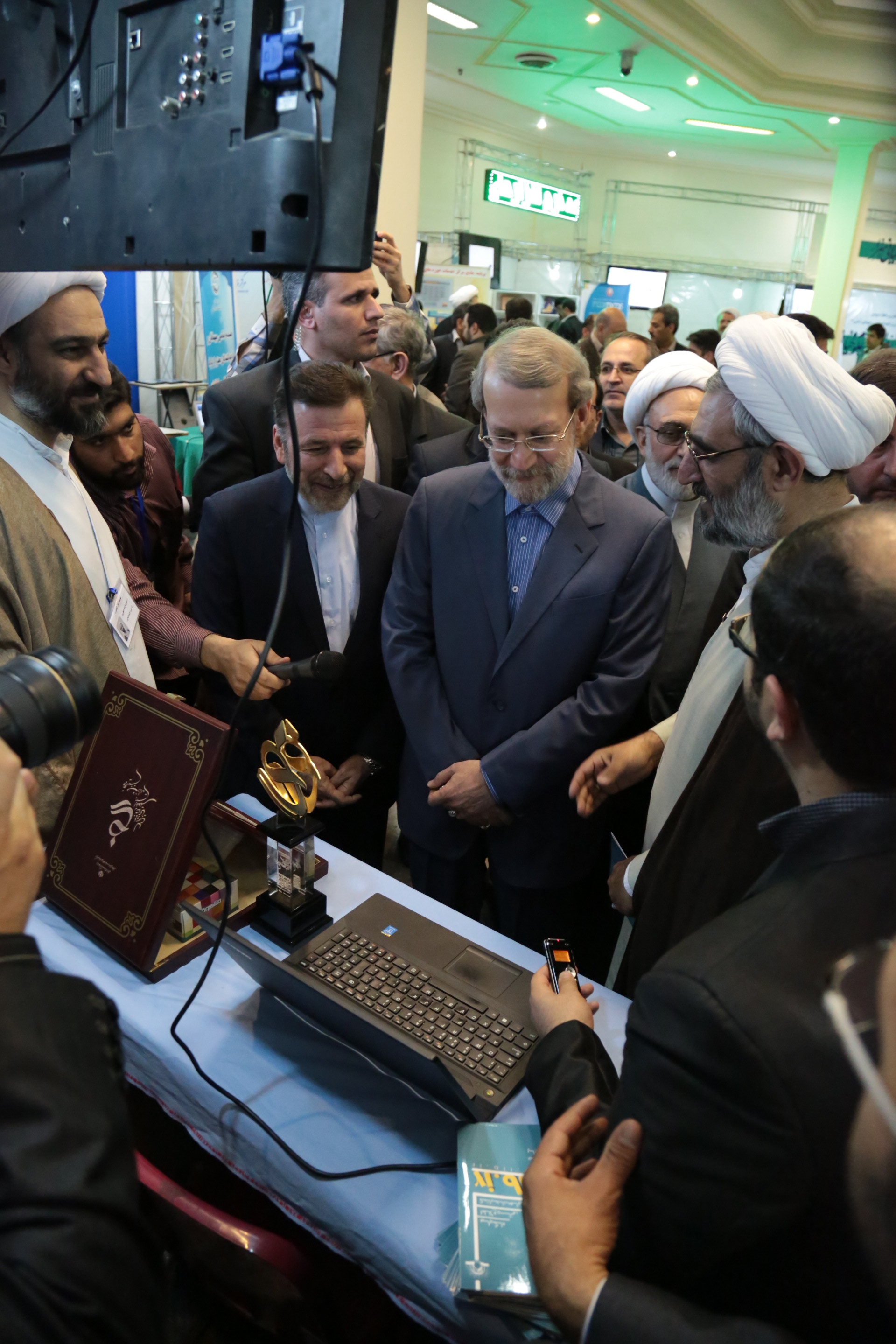 وزیر ارتباطات وفناوری اطلاعات در افتتاح شبکه  پهن بانداستان  قم