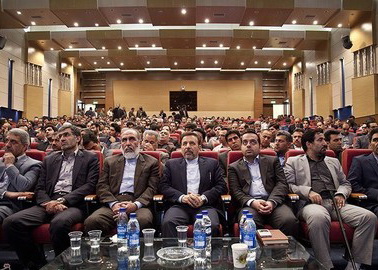 سفر وزیر ارتباطات وفناوری اطلاعات به استان کرمانشاه