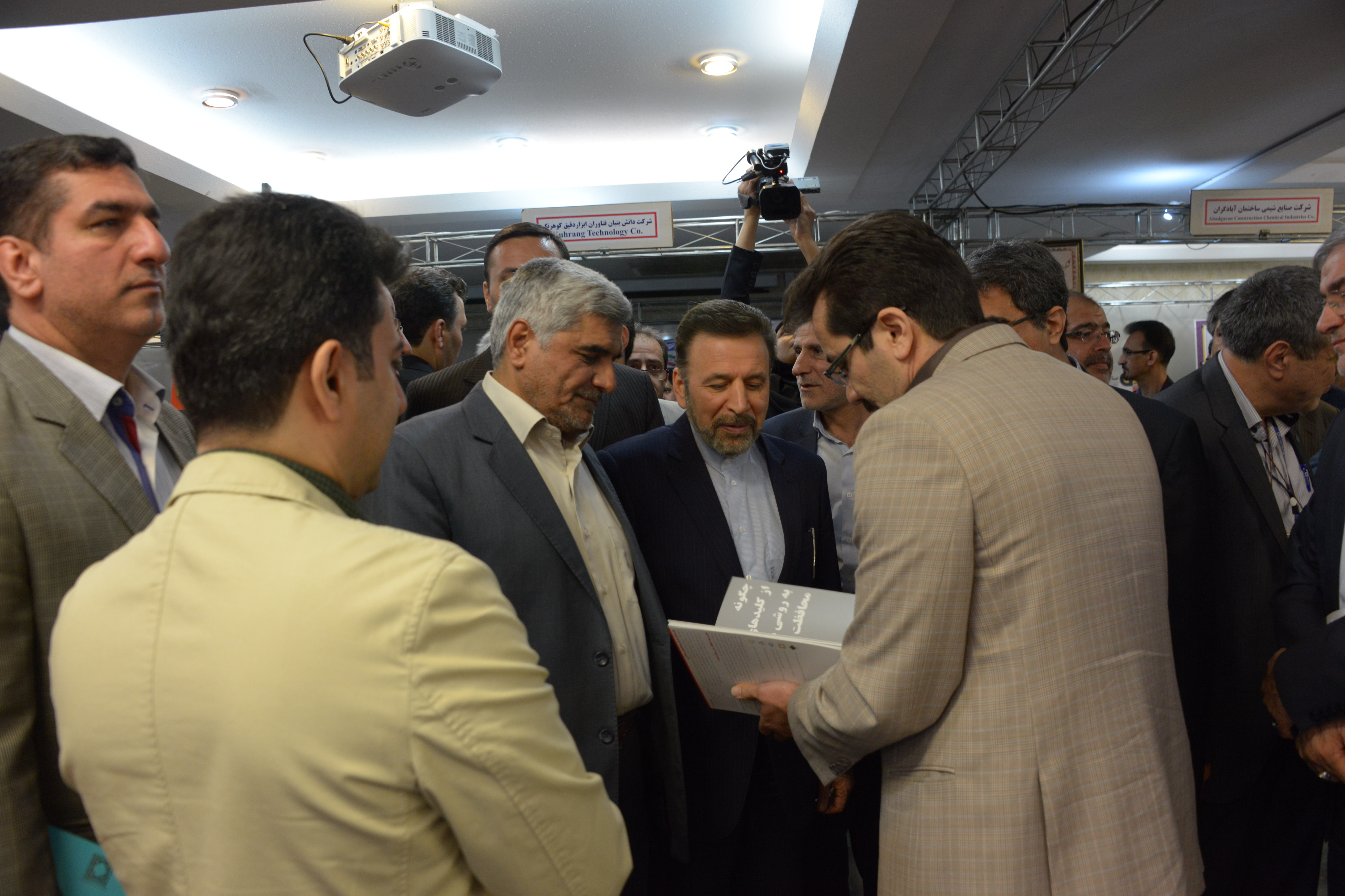 وزیر ارتباطات در افتتاحیه یازدهمین جشنواره ملی فن آفرینی شیخ بهایی