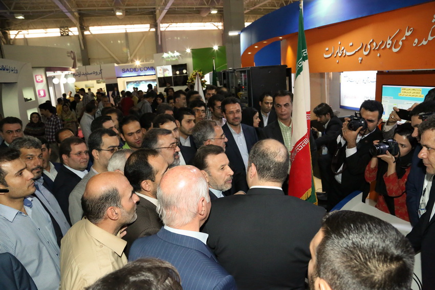 بازدید وزیر ارتباطات از تلکام 2015