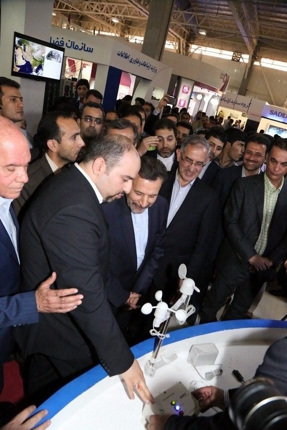 بازدید وزیر ارتباطات از تلکام 2015