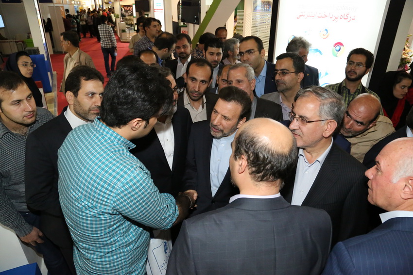بازدید وزیر ارتباطات از تلکام 2015