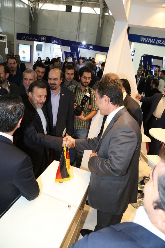 بازدید وزیر ارتباطات از تلکام 2015