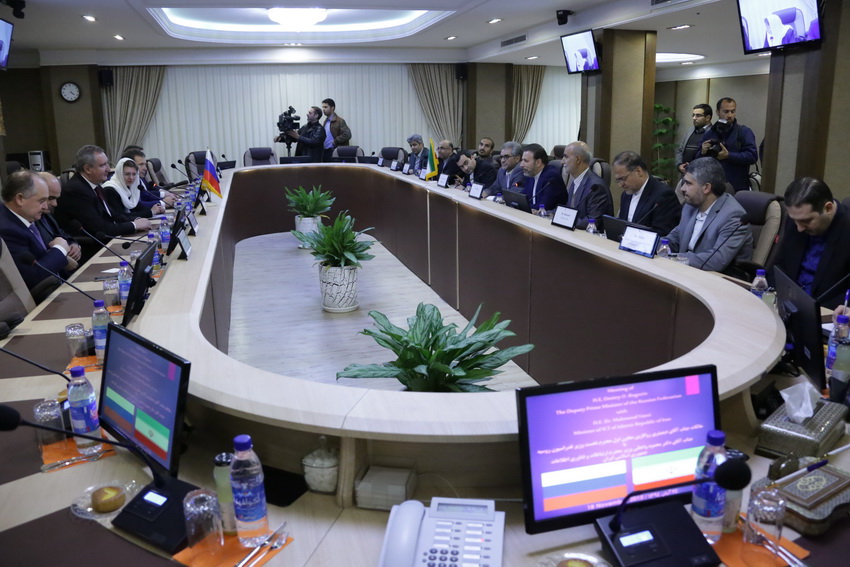 دیدار دکتر واعظی با معاون نخست وزیر روسیه