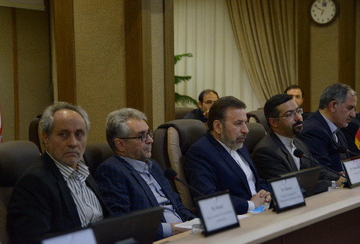 دیدار دکتر واعظی با وزیر توسعه و تجارت خارجی فنلاند