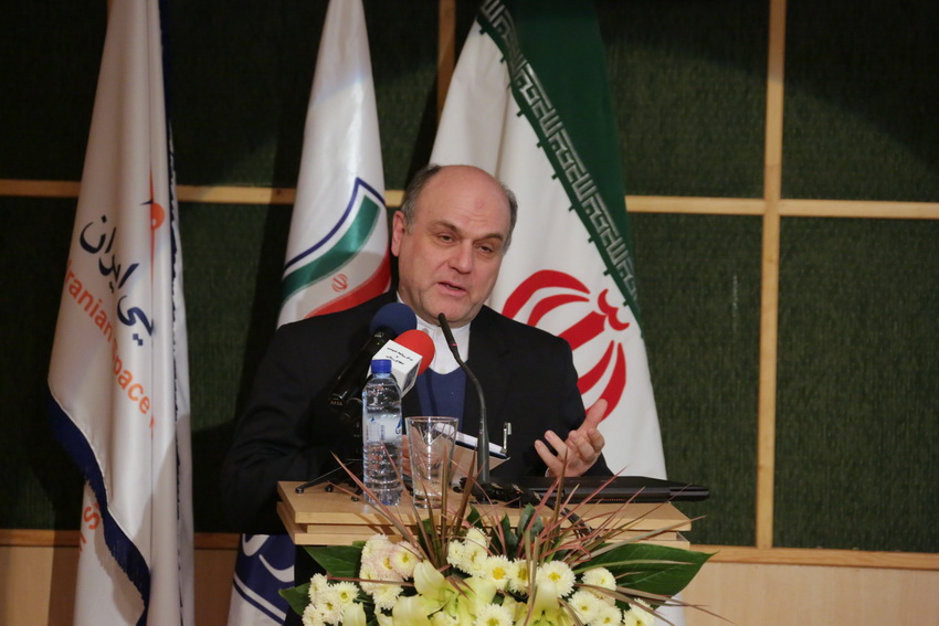 مراسم معارفه سرپرست جدید پژوهشگاه فضایی
