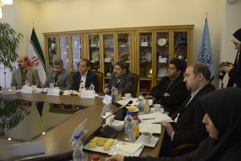 بازدید دکتر واعظی ازدانشگاه شهید بهشتی و پژوهشکده ها