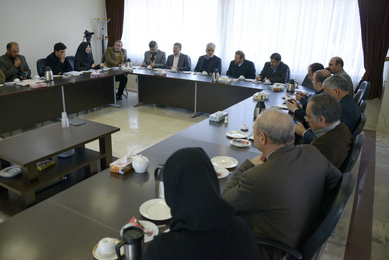 بازدید دکتر واعظی ازدانشگاه شهید بهشتی و پژوهشکده ها