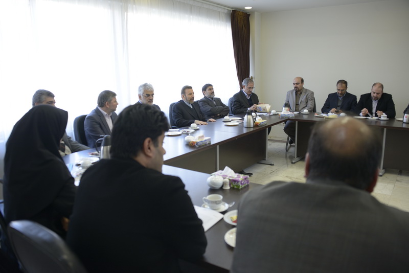 بازدید دکتر واعظی ازدانشگاه شهید بهشتی و پژوهشکده ها