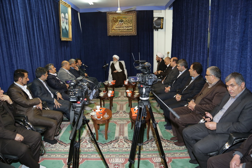 سفر دکتر واعظی به استان قم