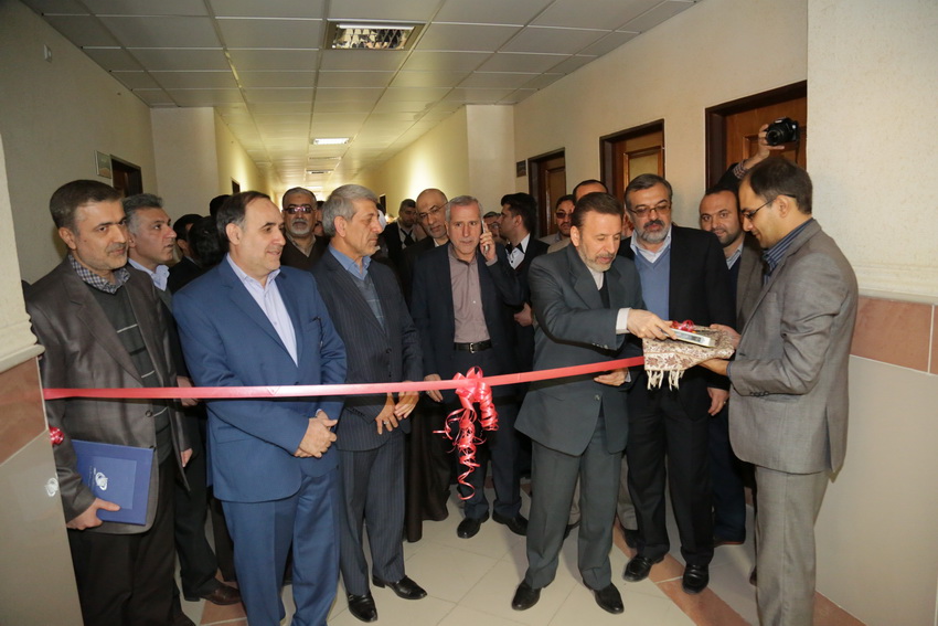 سفر دکتر واعظی به استان قم