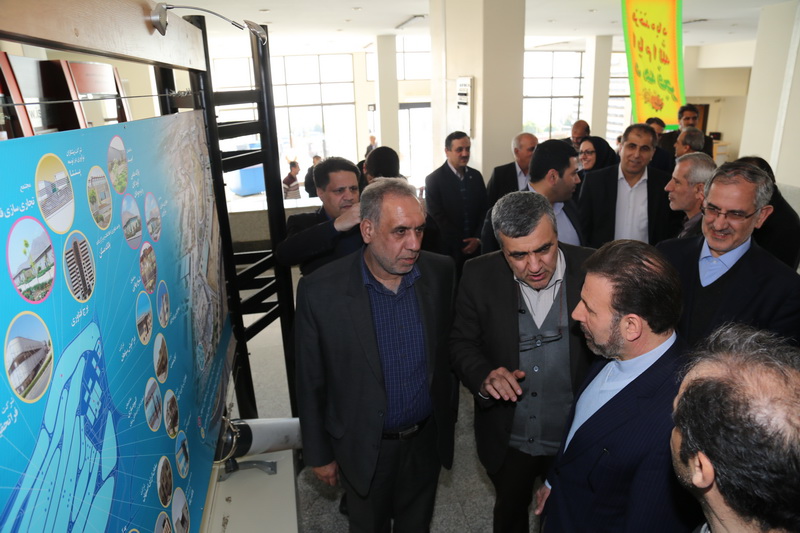 سفر دکتر واعظی به اصفهان