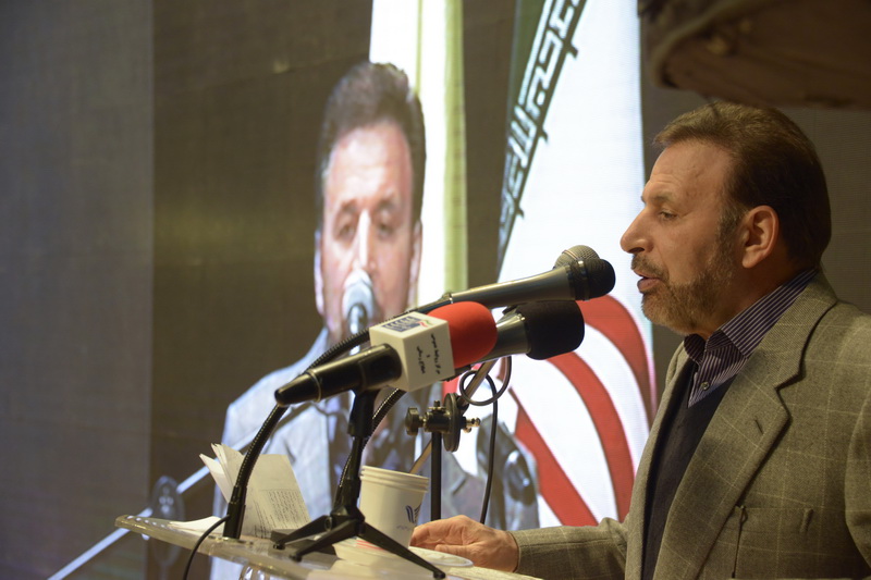 دکتر واعظی درجمع نامه رسانان شرکت پست