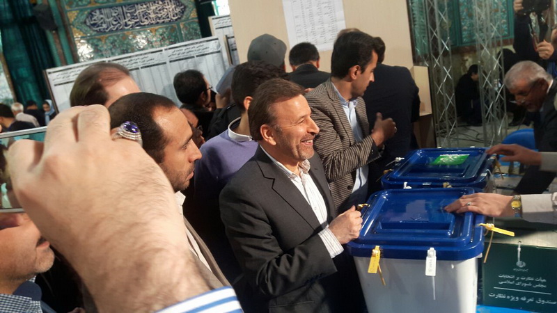 حضور دکتر واعظی در انتخابات و بازدید از وزارت کشور