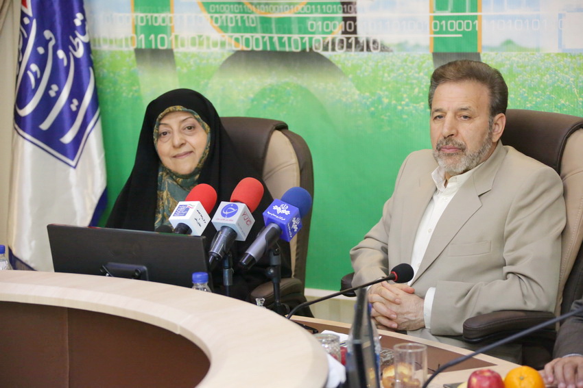 امضای تفاهم نامه همکاری میان وزارت ارتباطات و سازمان حفاظت محیط زیست
