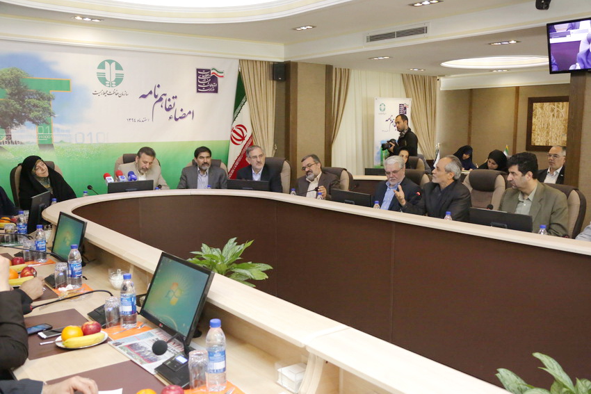 امضای تفاهم نامه همکاری میان وزارت ارتباطات و سازمان حفاظت محیط زیست