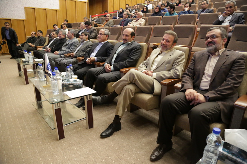 حضور دکتر واعظی در نشست تخصصی شبکه های اجتماعی و OTT