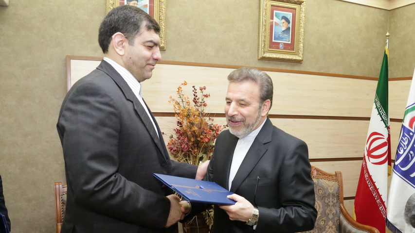 تقدیر دکتر واعظی از اعضاء شورای عالی تمبر