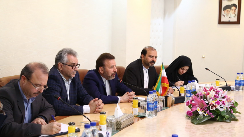 دیدار دکتر واعظی با رییس اتاق صنایع استانبول