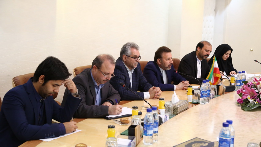 دیدار دکتر واعظی با رییس اتاق صنایع استانبول