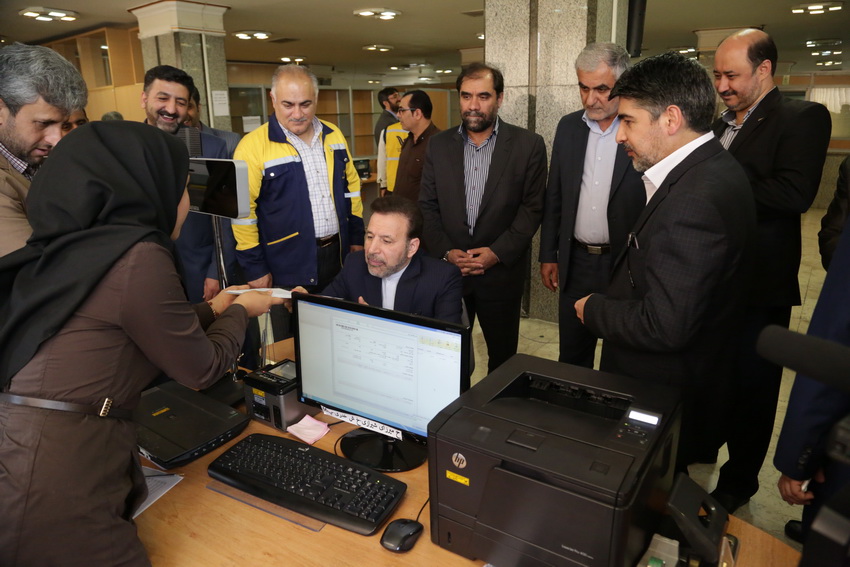 بازدید دکتر واعظی از منطقه پستی پانزده