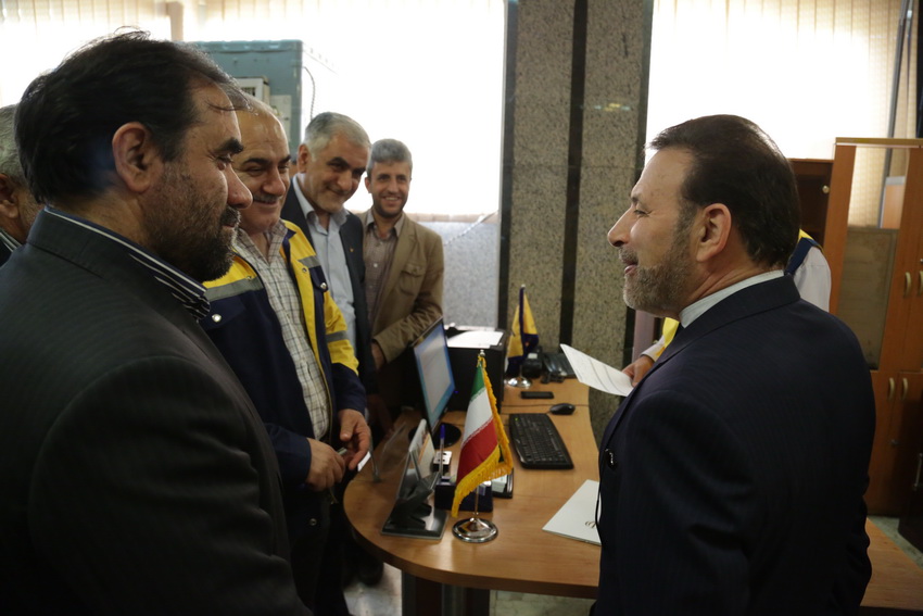 بازدید دکتر واعظی از منطقه پستی پانزده