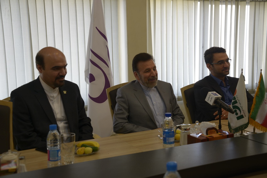 بازدید دکتر واعظی از تحریریه روزنامه ایران