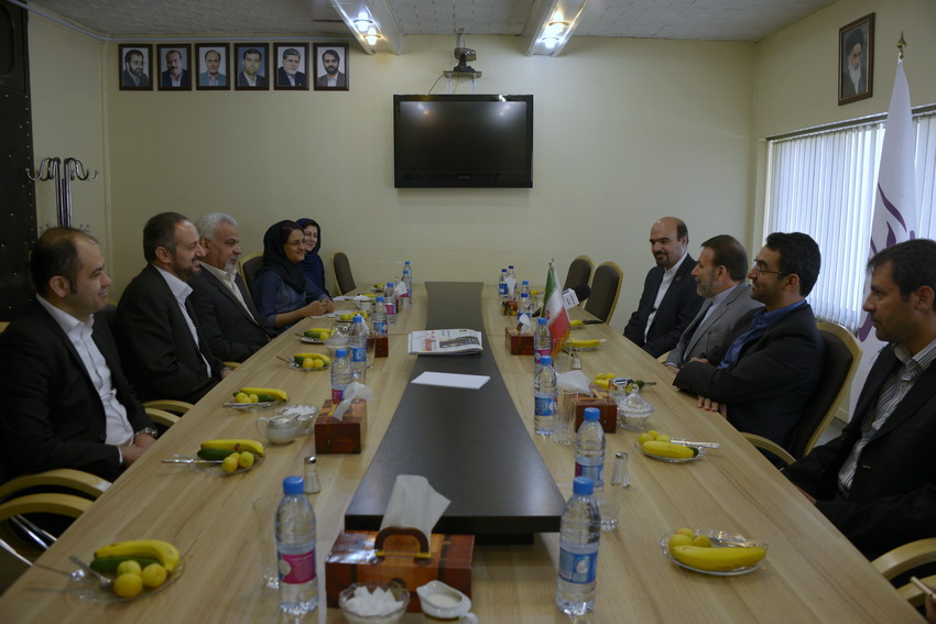 بازدید دکتر واعظی از تحریریه روزنامه ایران