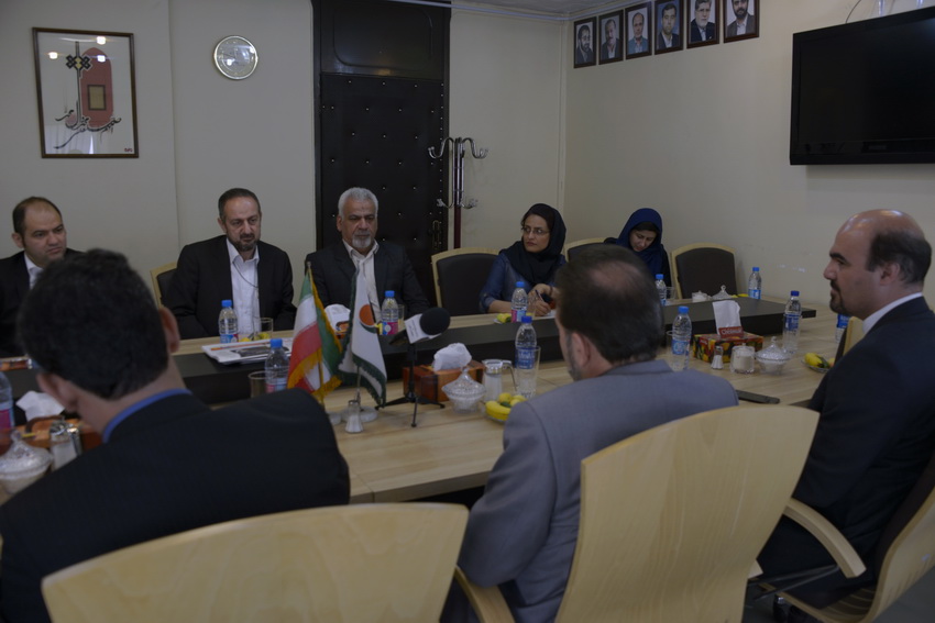 بازدید دکتر واعظی از تحریریه روزنامه ایران