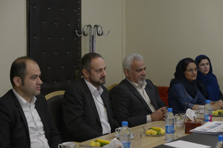 بازدید دکتر واعظی از تحریریه روزنامه ایران