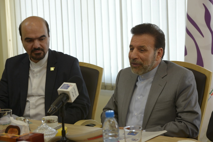 بازدید دکتر واعظی از تحریریه روزنامه ایران
