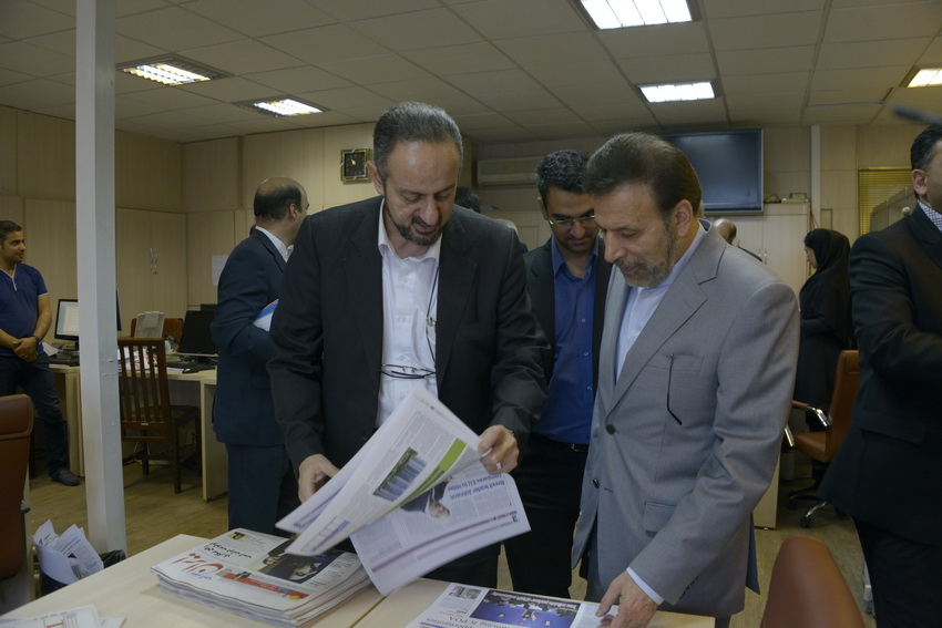 بازدید دکتر واعظی از تحریریه روزنامه ایران