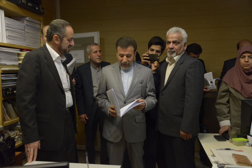بازدید دکتر واعظی از تحریریه روزنامه ایران