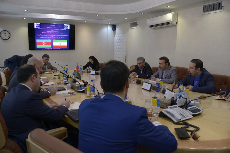دیدار دکتر واعظی با رئیس بانک مرکزی جمهوری اذربایجان