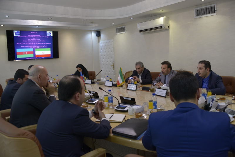 دیدار دکتر واعظی با رئیس بانک مرکزی جمهوری اذربایجان
