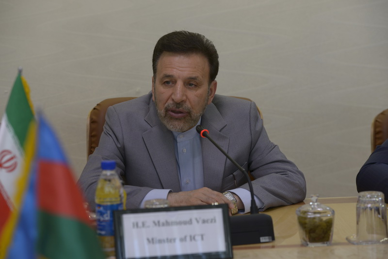 دیدار دکتر واعظی با رئیس بانک مرکزی جمهوری اذربایجان