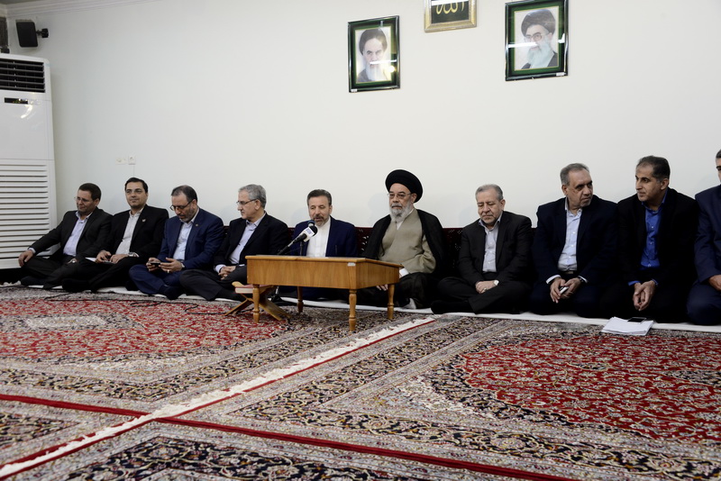 سفر دکتر واعظی به استان اصفهان