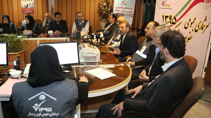 بازدید دکتر واعظی از مرکز امار ایران